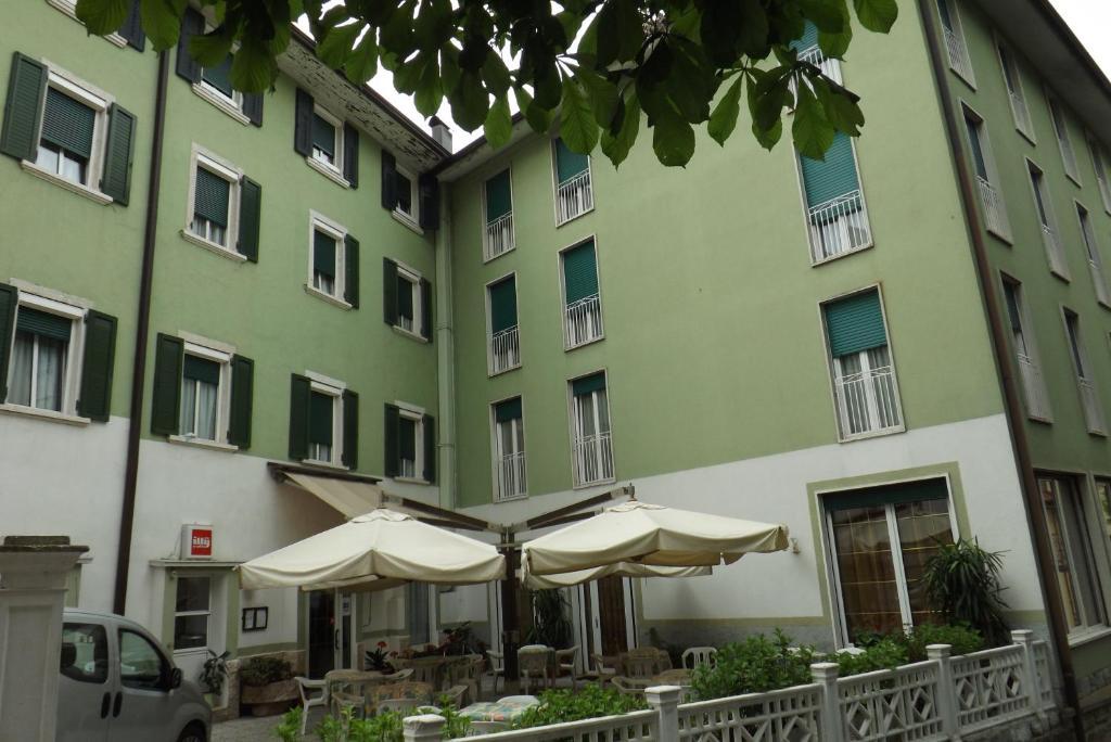 Hotel Concordia Levico Terme Exterior photo